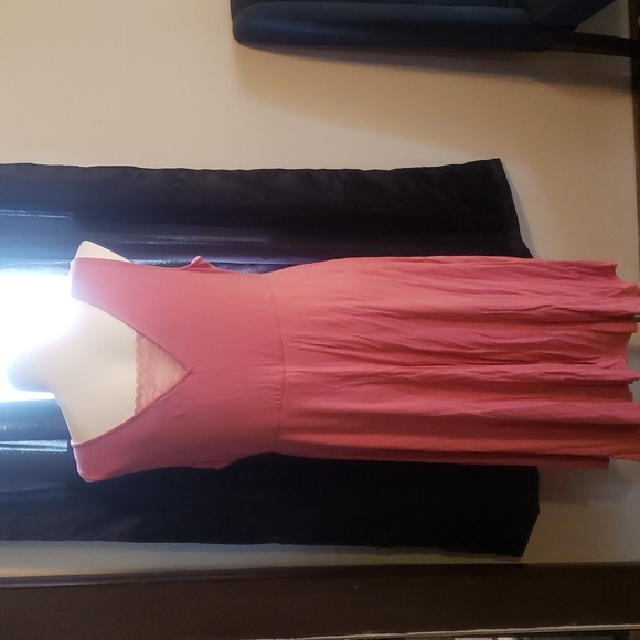 Dress - Picture 2 of 4